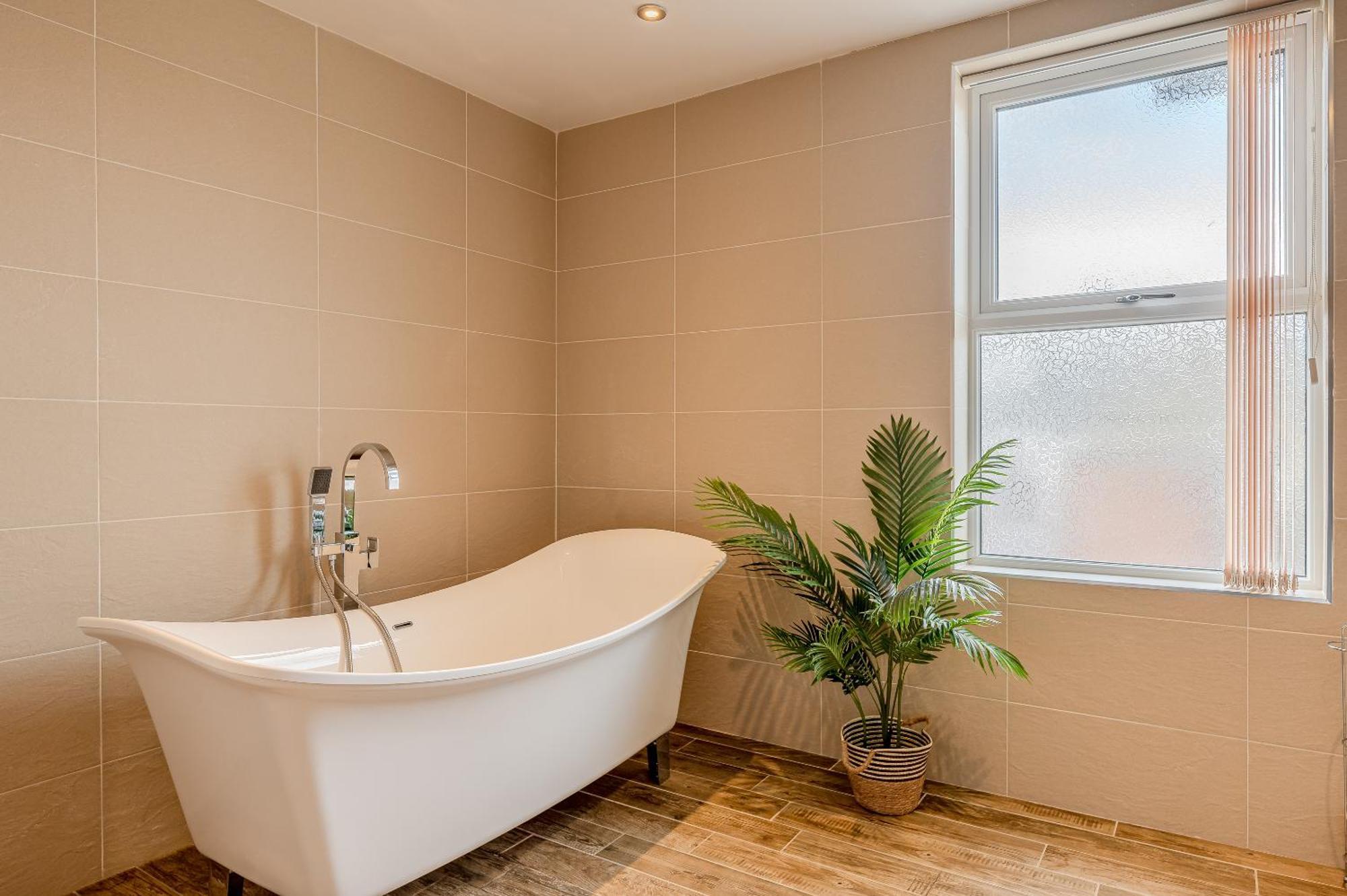 Rosemill - Large Pet Friendly Home With Off Road Parking Whitby Exterior foto