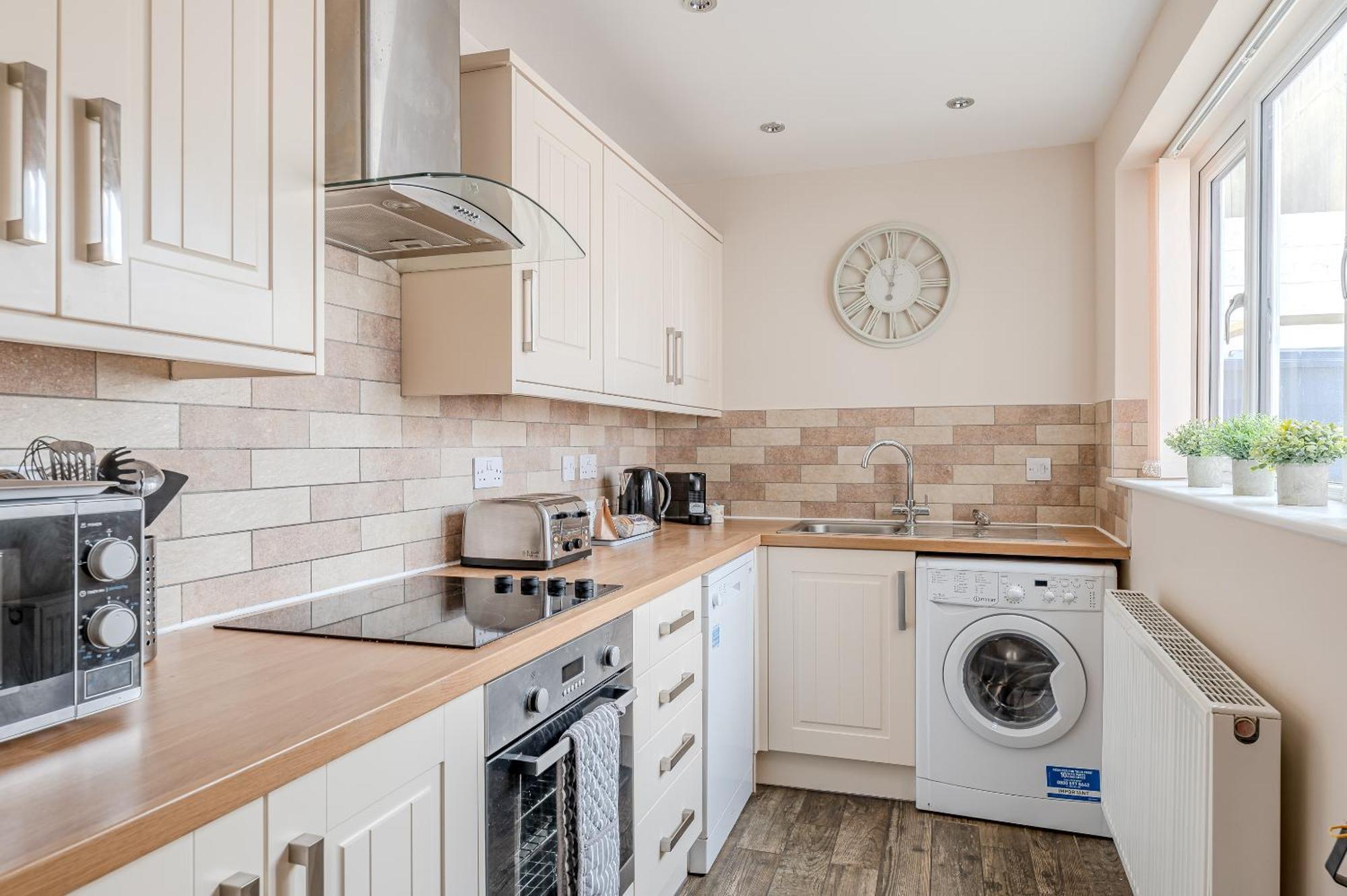 Rosemill - Large Pet Friendly Home With Off Road Parking Whitby Exterior foto